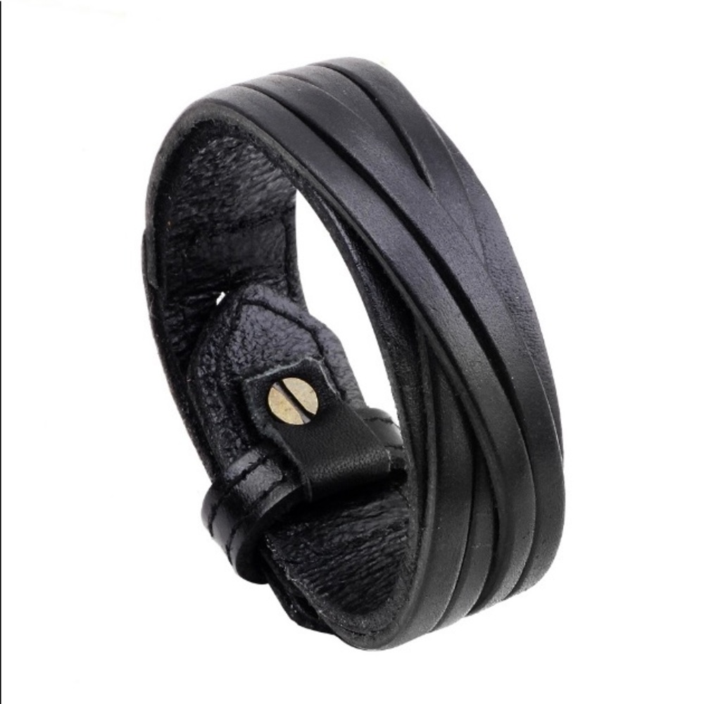 Leather bracelet